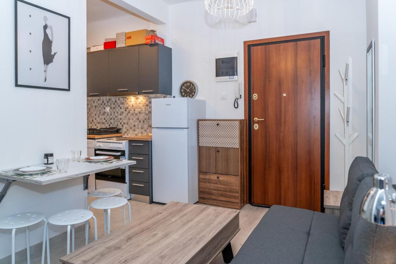 Kosmos Service Apartment Near Turkish Consulat And Saint Dimitrious Church With Additional Cost Parking Thessaloníki Exteriör bild